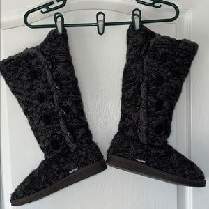 Mukluks boots